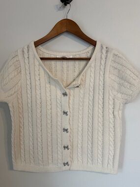 Olive & Oak Cream Cable Knit Sweater
